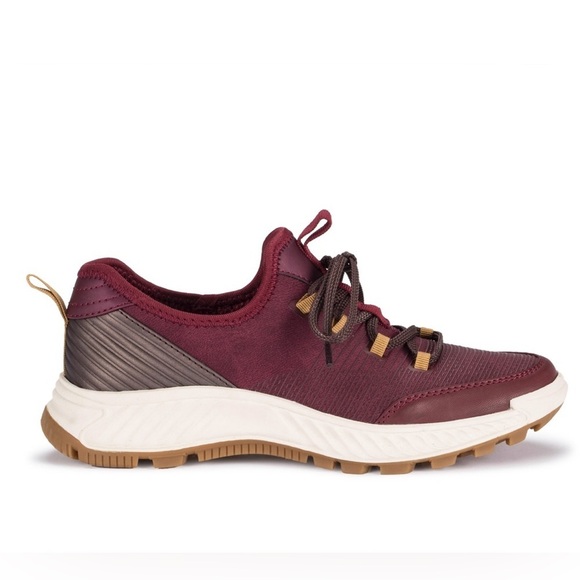BareTraps Shoes - Women Baretraps Malina Berry Women Lace Sneaker shoe 10M
